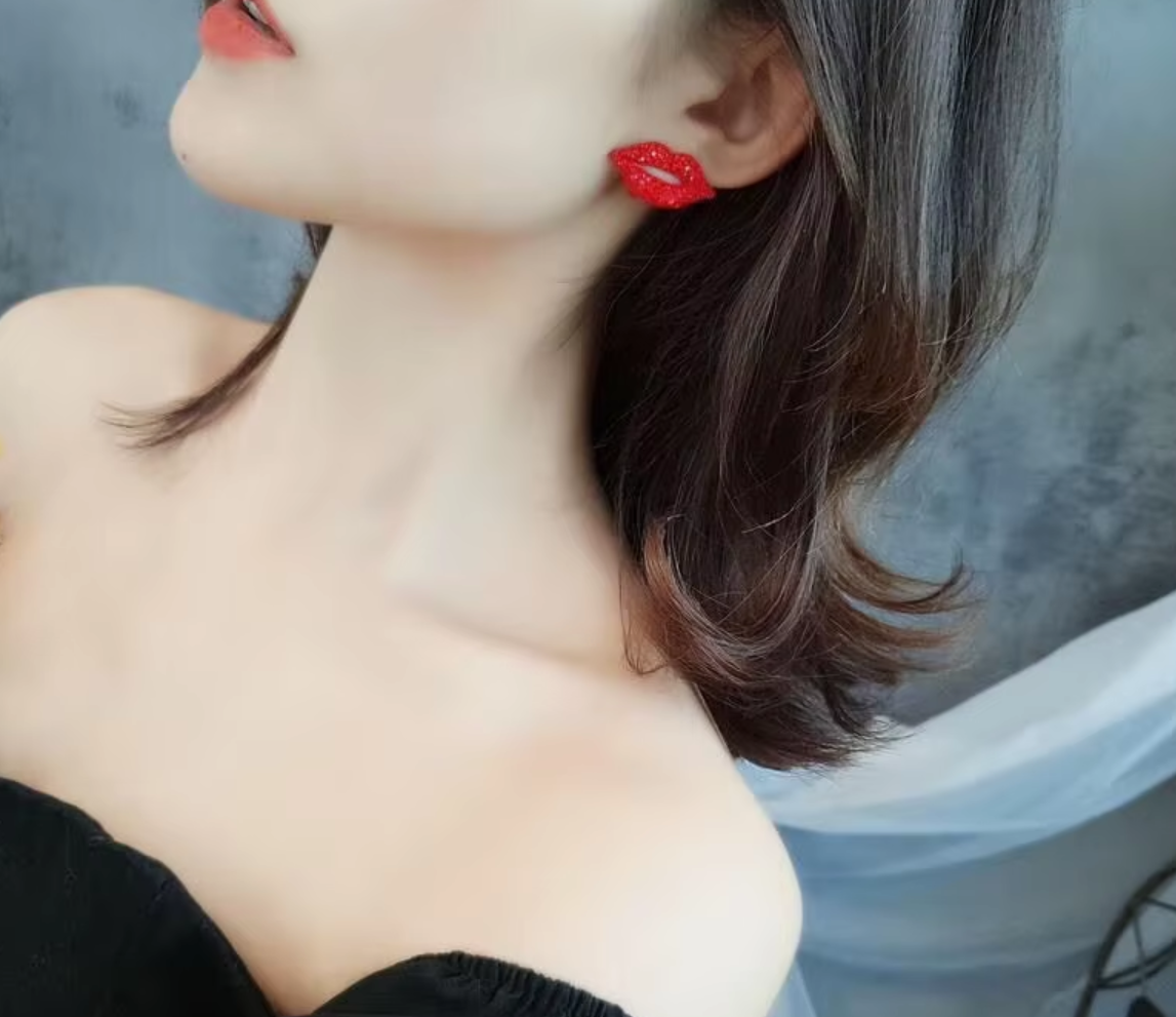 Sparkly Ruby Red Lips Studs