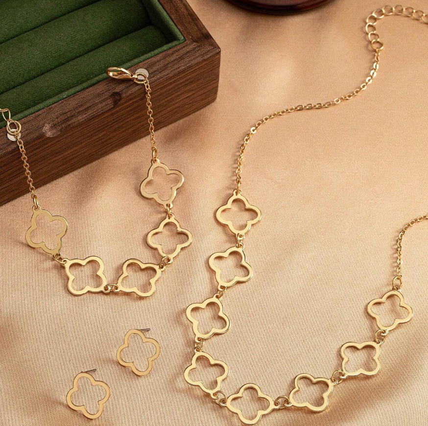 Four Leaf Clover Set