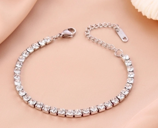 Cubic Zirconia Tennis Bracelet, Silver mounting