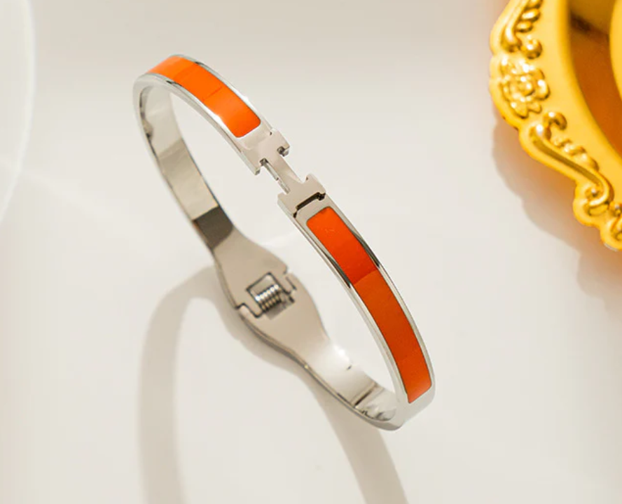 'H' Click Bangle, various colours